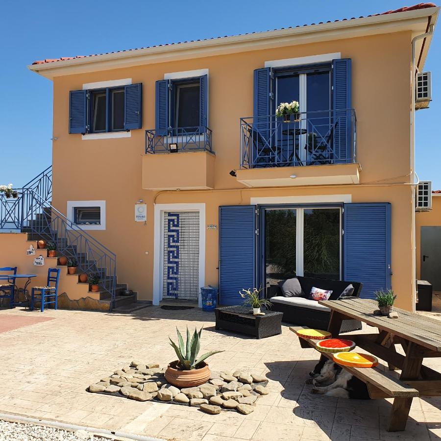 Villa Finiki Messinia Upstairs エクステリア 写真