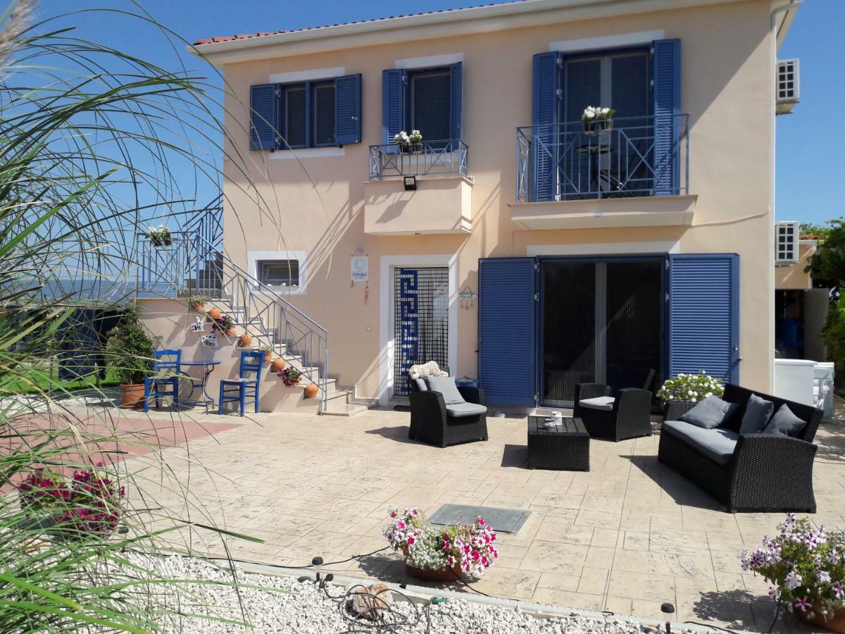 Villa Finiki Messinia Upstairs エクステリア 写真