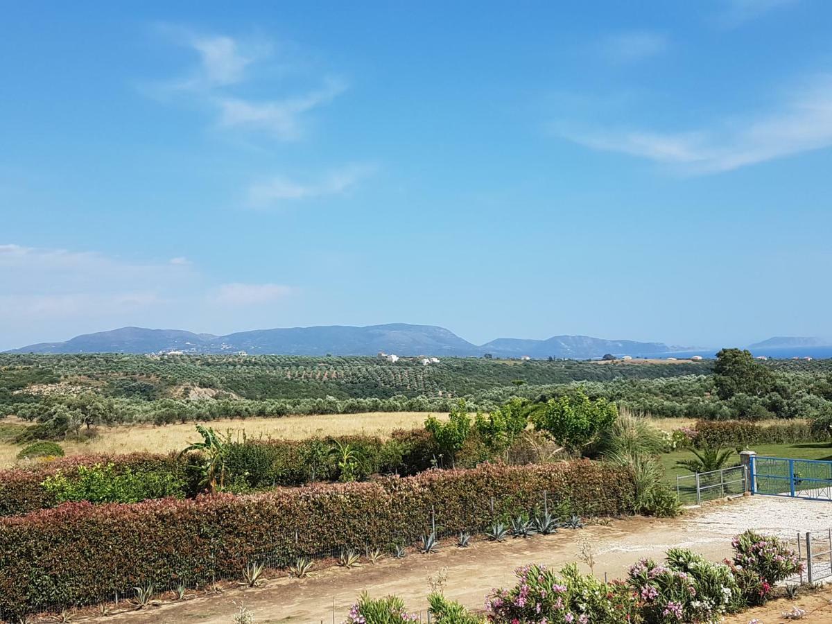 Villa Finiki Messinia Upstairs エクステリア 写真